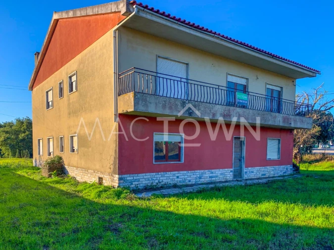 Moradia T6 para Venda em Nossa Sra de Fatima Foto 1