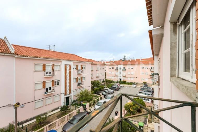 Prédio para Venda em Alvalade Foto 6