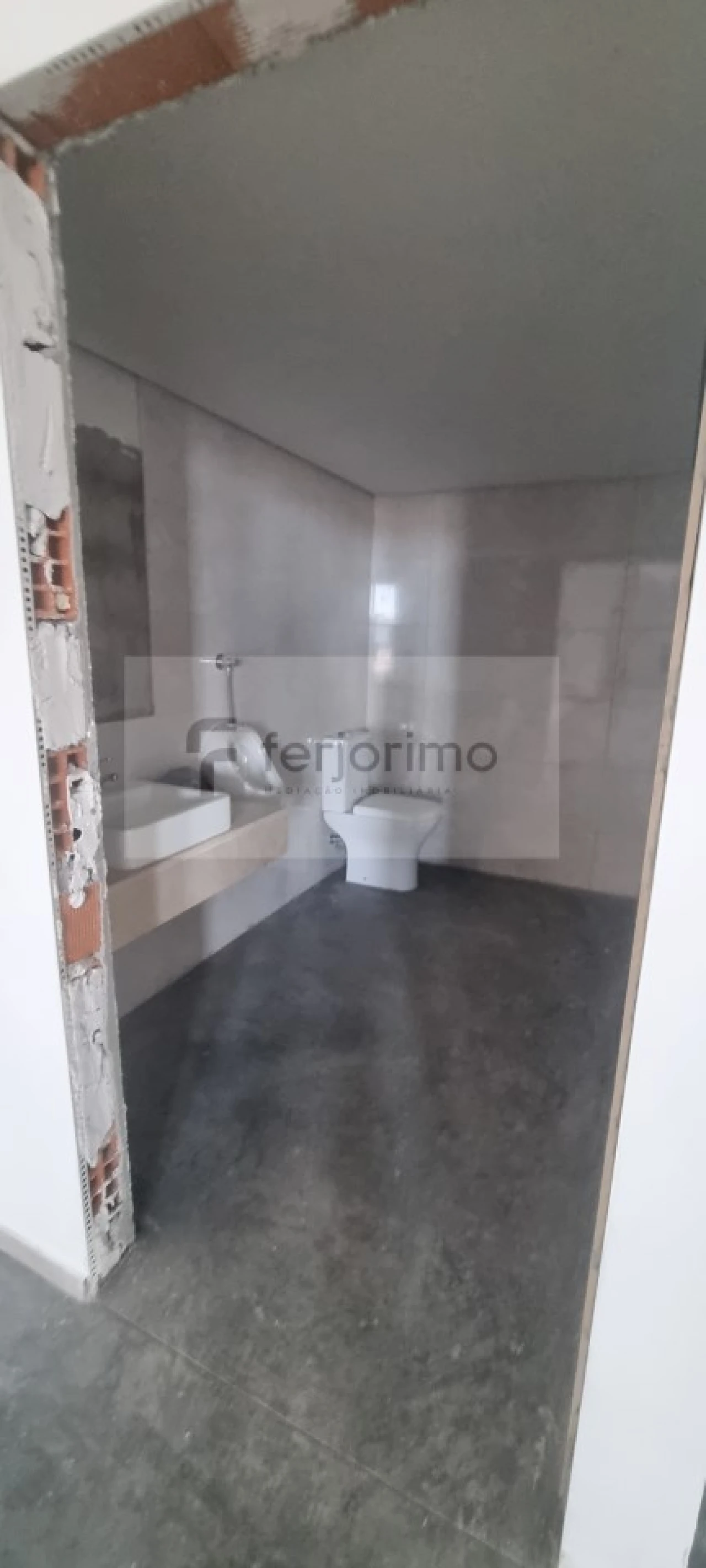 Armazém para Arrendamento em Fermentões Foto 6