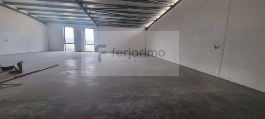 Armazém para Arrendamento em Fermentões Foto 7
