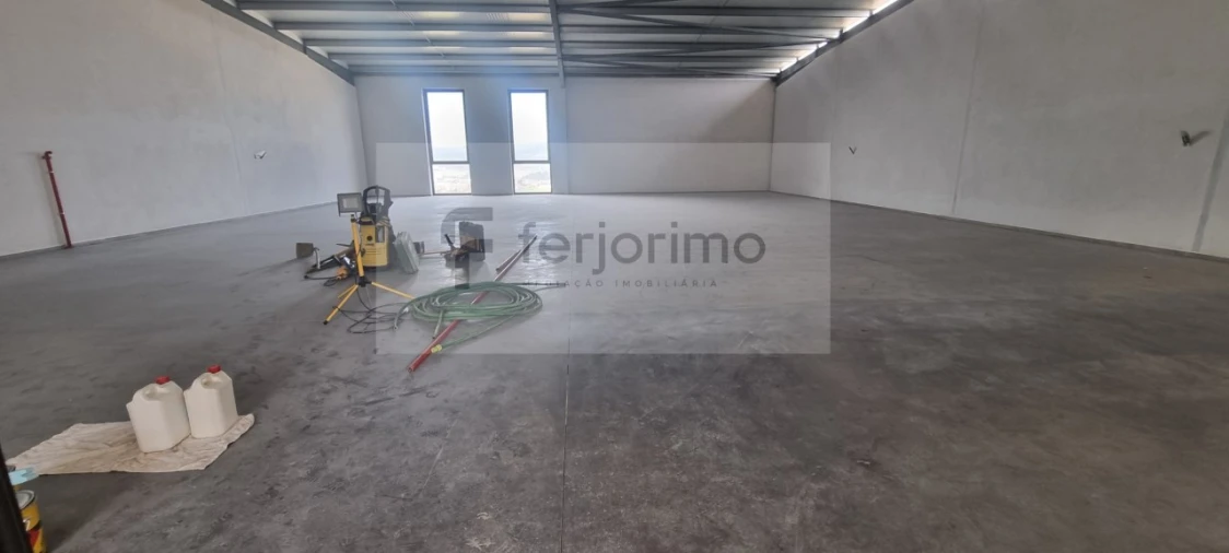 Armazém para Arrendamento em Fermentões Foto 9