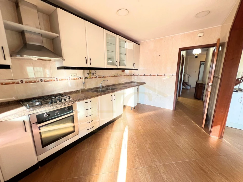 Moradia T4 para Venda em Vila do Conde Foto 3