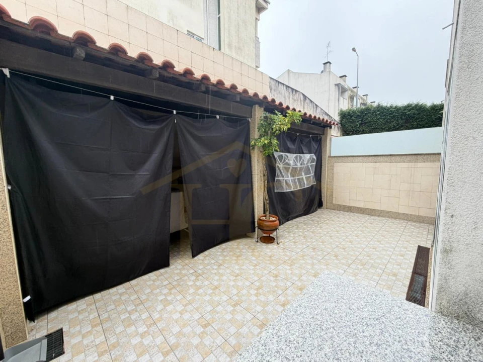 Moradia T3 para Venda em Gondifelos, Cavalões e Outiz Foto 24