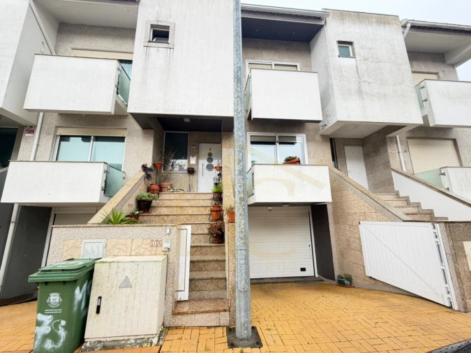 Moradia T3 para Venda em Gondifelos, Cavalões e Outiz Foto 16