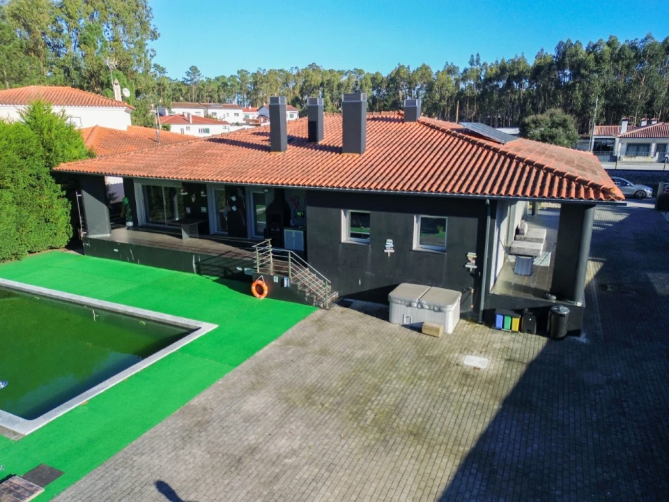 Moradia T3 para Venda em Monte Redondo e Carreira Foto 2