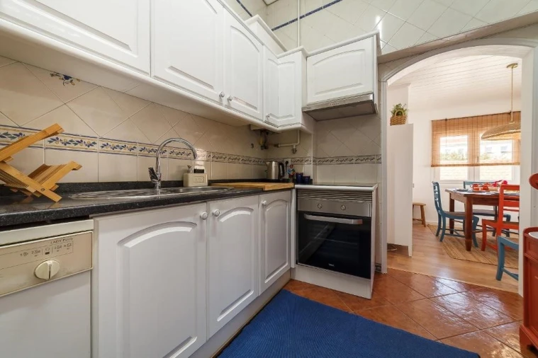 Moradia T4 para Arrendamento em Glória e Vera Cruz Foto 3