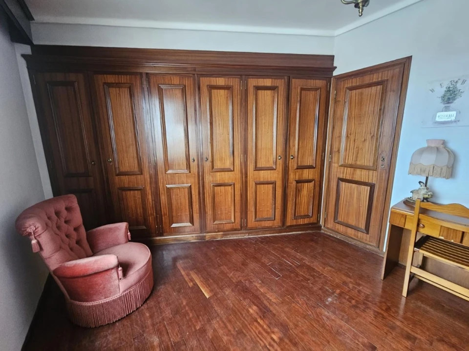 Apartamento T4 para Arrendamento em Glória e Vera Cruz Foto 21