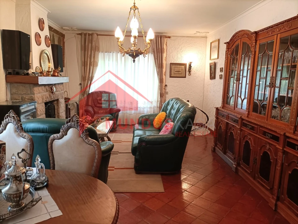 Moradia T3 para Venda em Sesimbra (Castelo) Foto 4