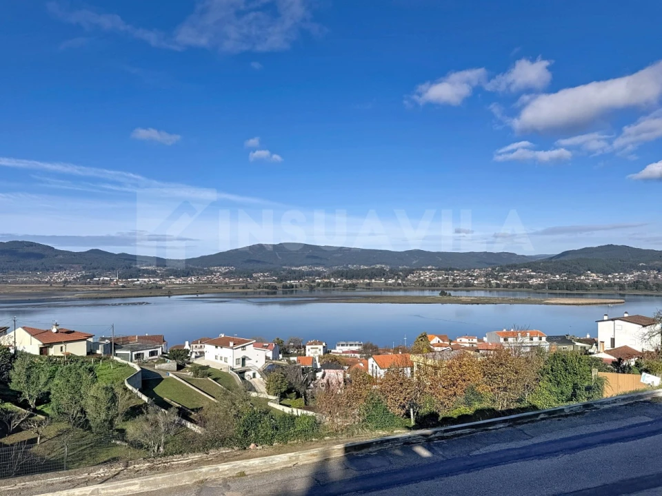 Moradia T3 para Venda em Seixas Foto 13