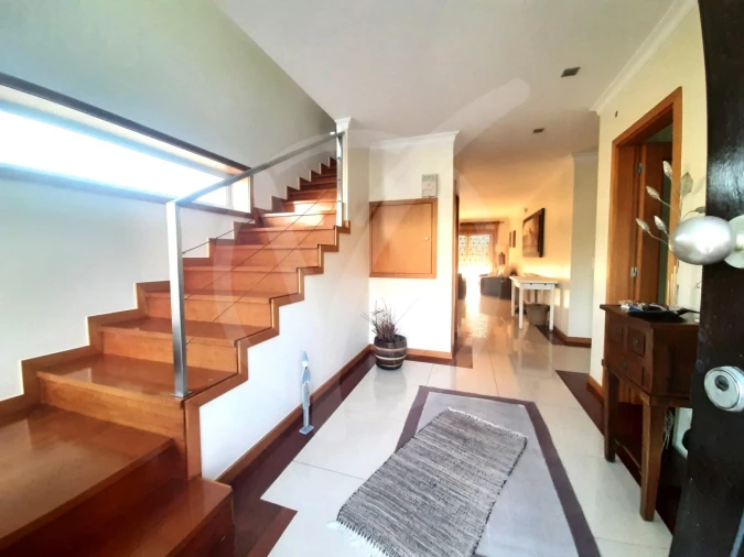 Moradia T4 para Venda em Aver-O-Mar, Amorim e Terroso Foto 1