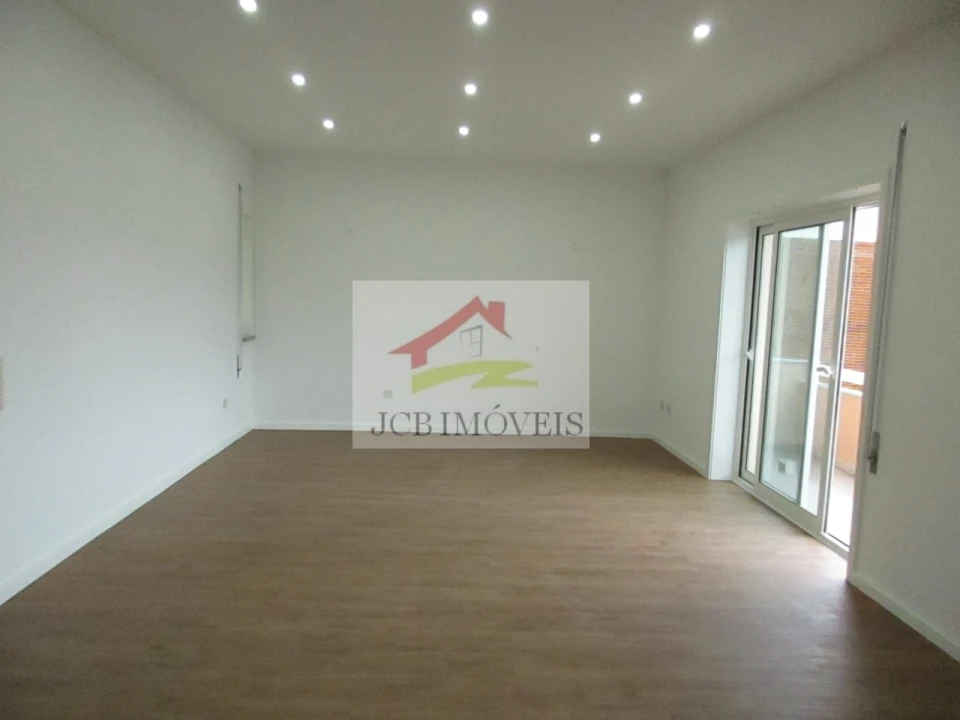 Apartamento T3 para Venda em Aguas Santas Foto 6