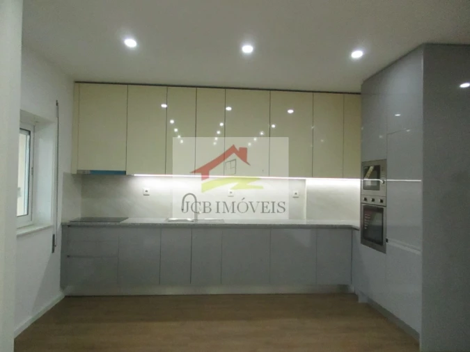 Apartamento T3 para Venda em Aguas Santas Foto 1