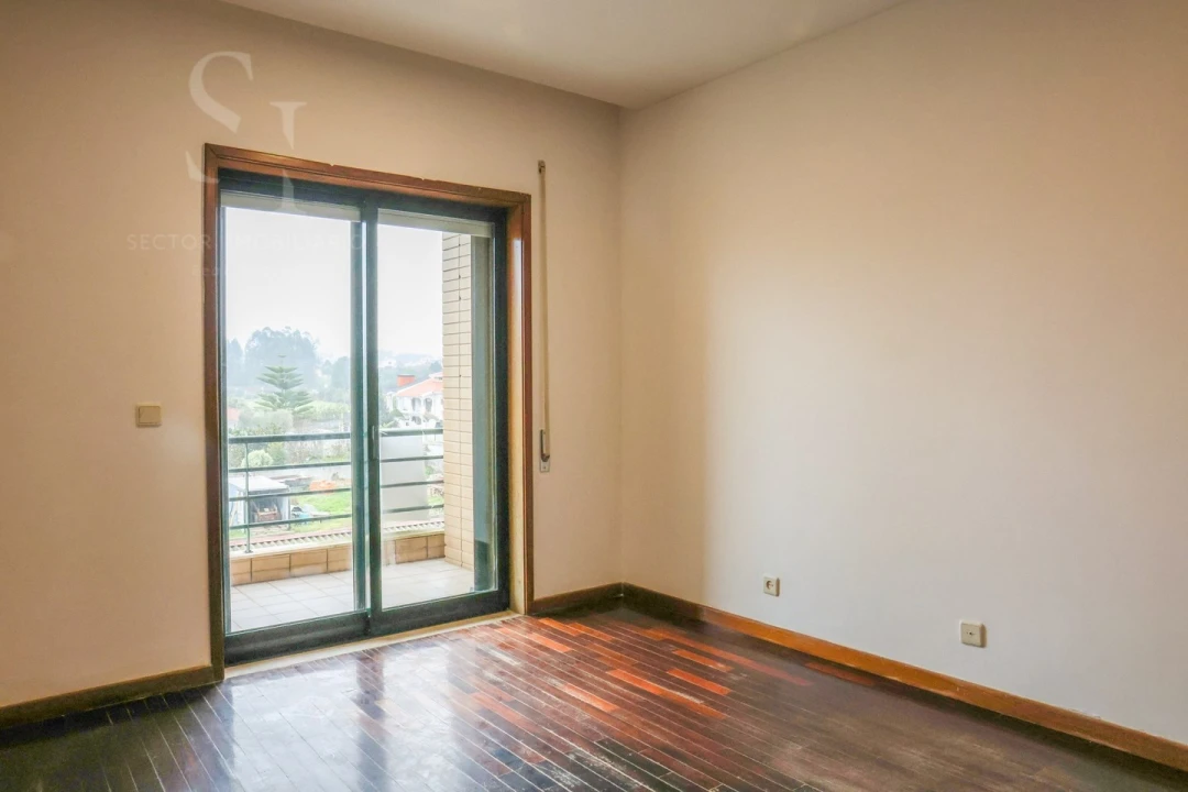 Apartamento T2 para Venda em Sandim, Olival, Lever e Crestuma Foto 13