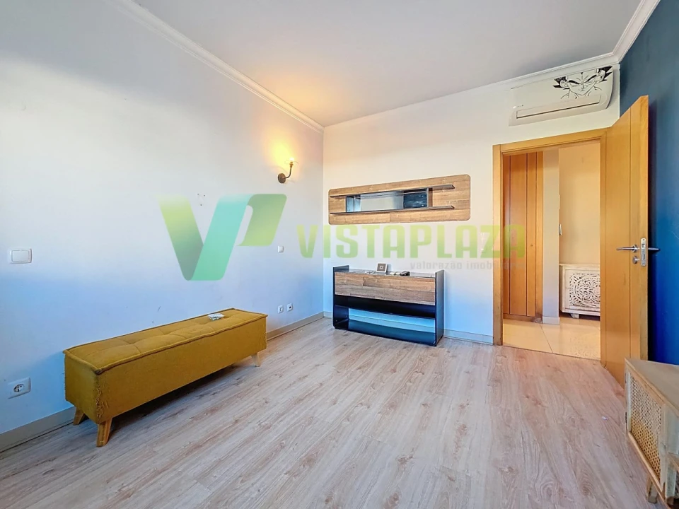 Moradia T4 para Venda em Portimão Foto 12