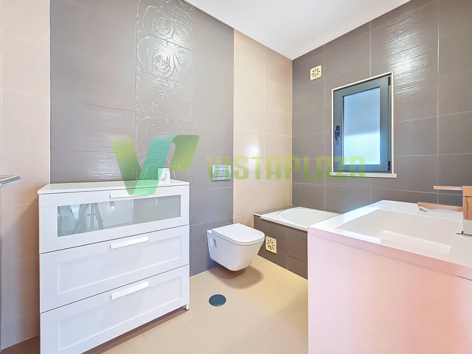 Moradia T4 para Venda em Portimão Foto 17