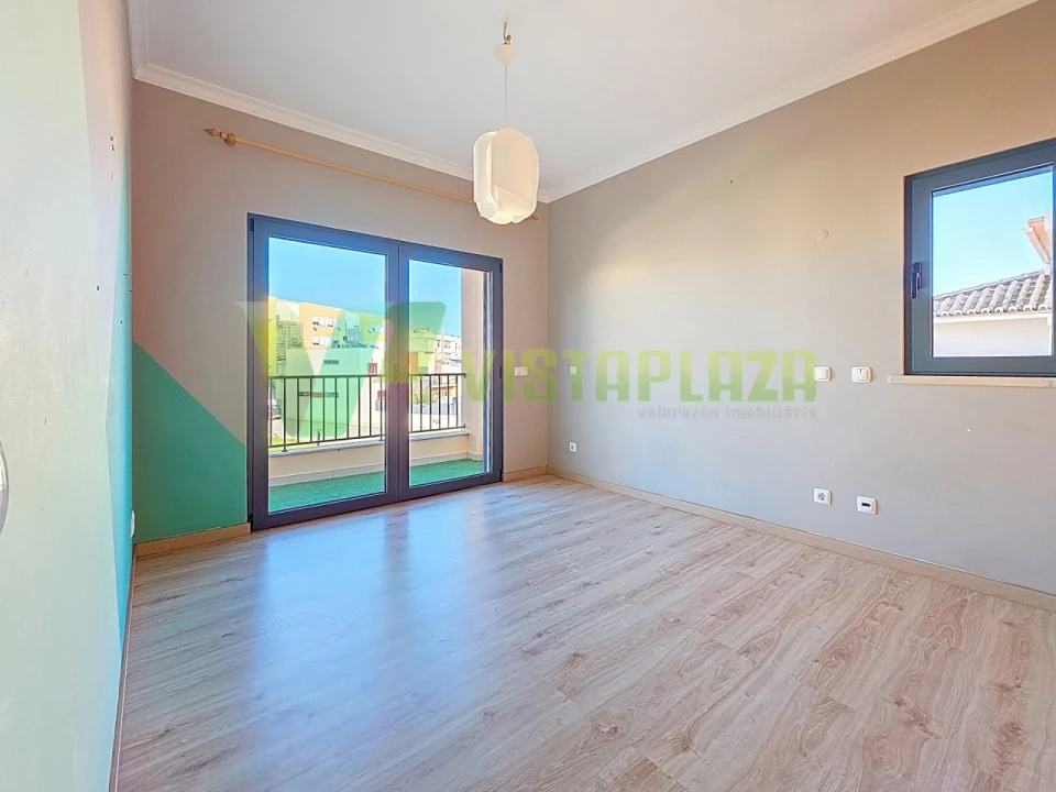 Moradia T4 para Venda em Portimão Foto 25
