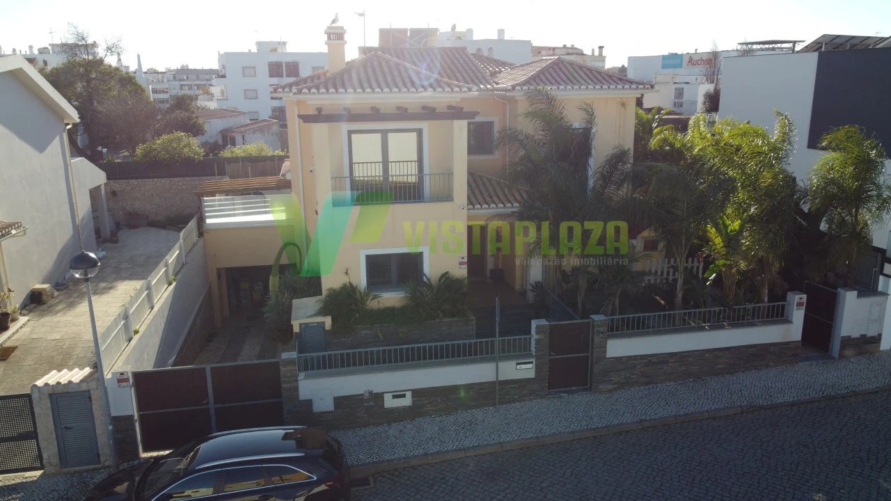 Moradia T4 para Venda em Portimão Foto 39