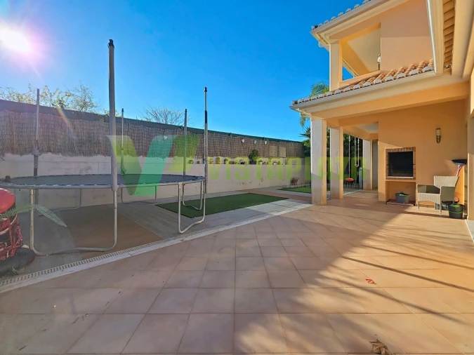 Moradia T4 para Venda em Portimão Foto 9