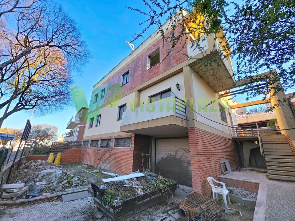 Moradia T11 para Venda em Portimão Foto 7