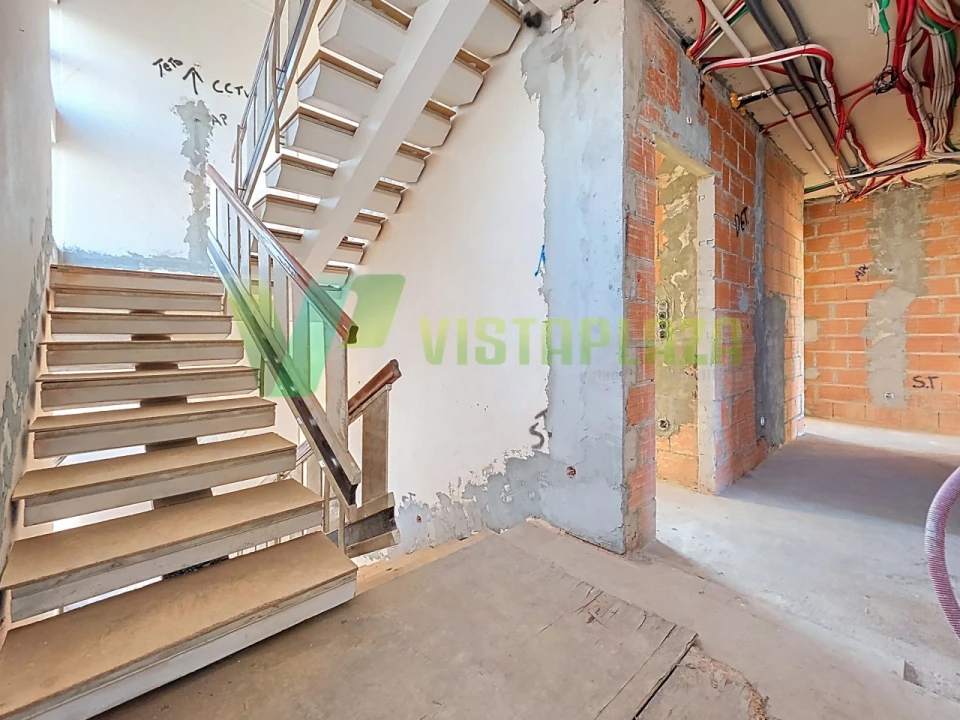 Moradia T11 para Venda em Portimão Foto 14