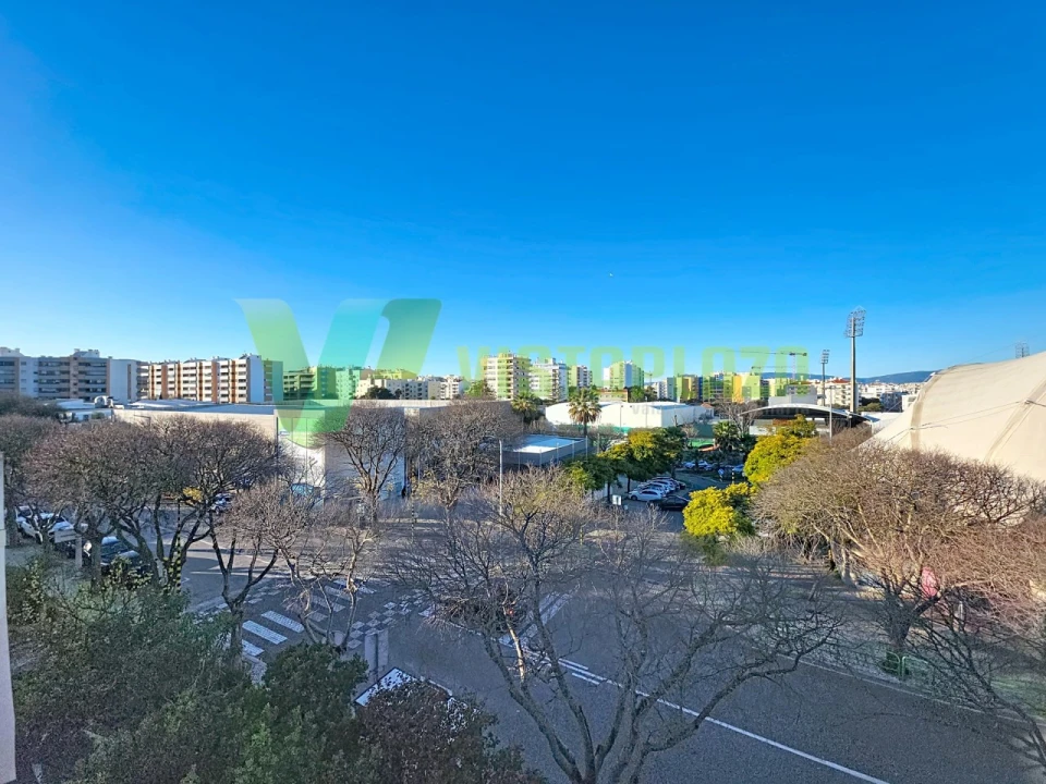 Moradia T11 para Venda em Portimão Foto 16