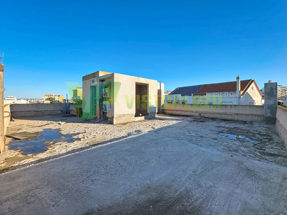 Moradia T11 para Venda em Portimão Foto 17