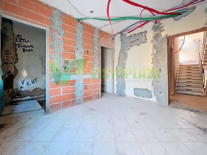 Moradia T11 para Venda em Portimão Foto 12