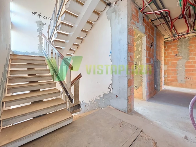 Moradia T11 para Venda em Portimão Foto 14