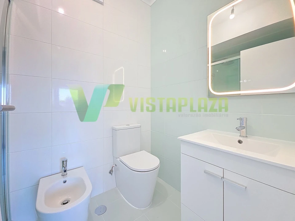 Apartamento T3 para Venda em Portimão Foto 8