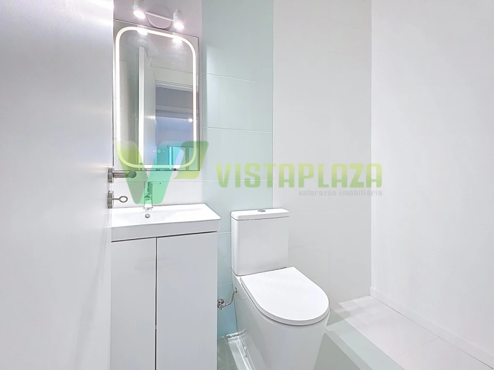 Apartamento T3 para Venda em Portimão Foto 16