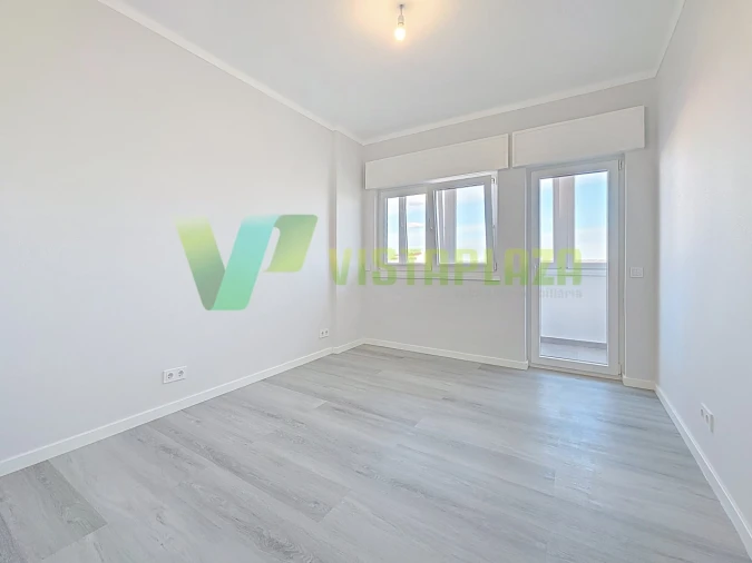 Apartamento T3 para Venda em Portimão Foto 14