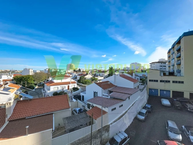 Apartamento T3 para Venda em Portimão Foto 19