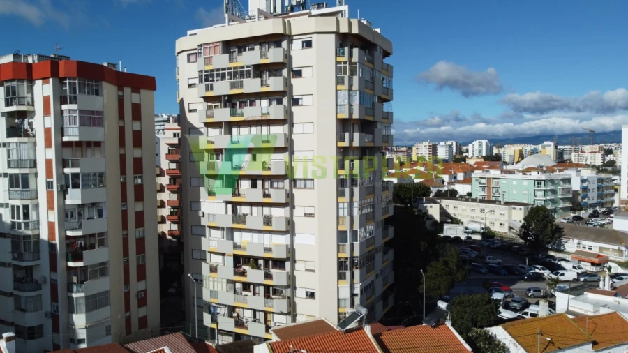Apartamento T3 para Venda em Portimão Foto 22