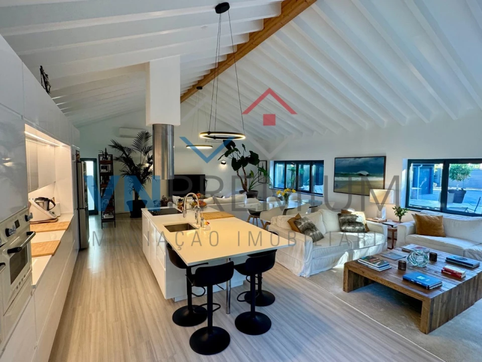 Moradia T3 para Venda em Alcabideche Foto 7