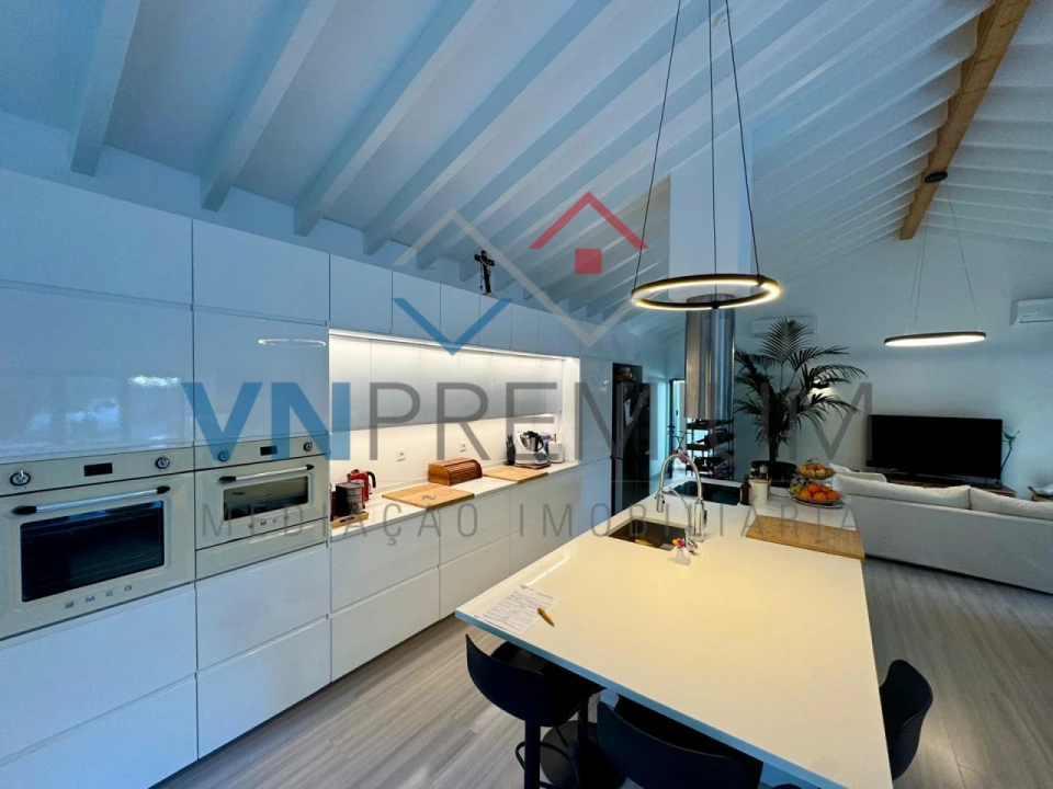 Moradia T3 para Venda em Alcabideche Foto 8