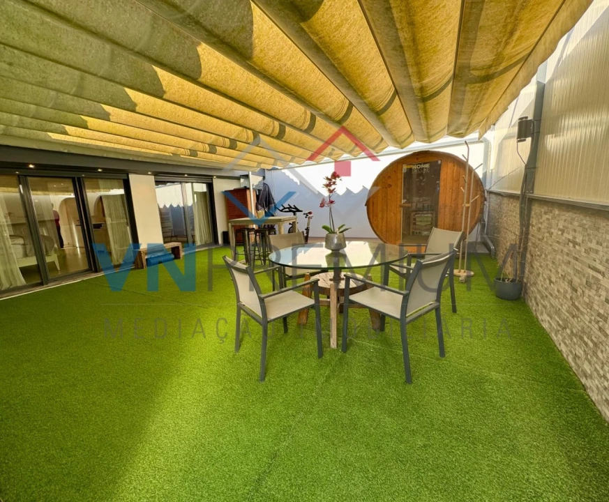 Moradia T3 para Venda em Alcabideche Foto 18