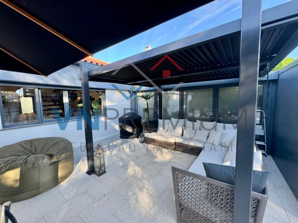 Moradia T3 para Venda em Alcabideche Foto 20