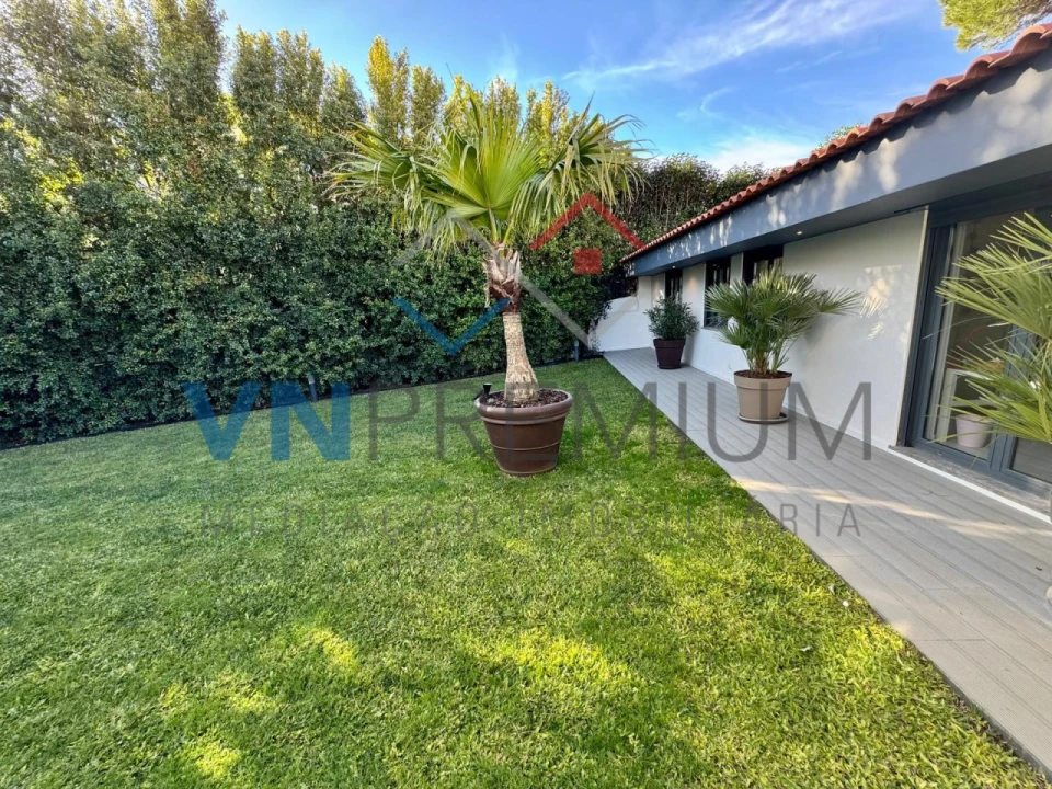 Moradia T3 para Venda em Alcabideche Foto 26