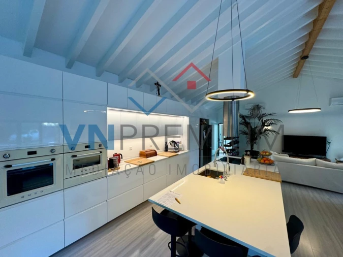 Moradia T3 para Venda em Alcabideche Foto 8