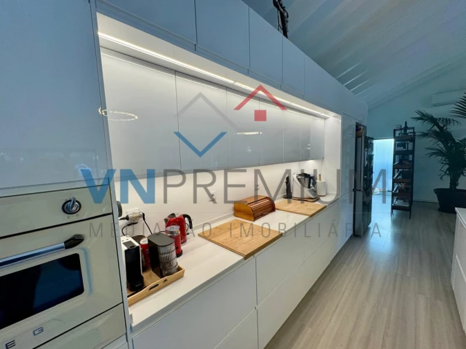 Moradia T3 para Venda em Alcabideche Foto 10