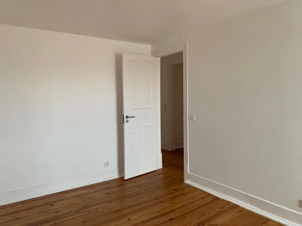 Apartamento T2 para Venda em Campo de Ourique Foto 11