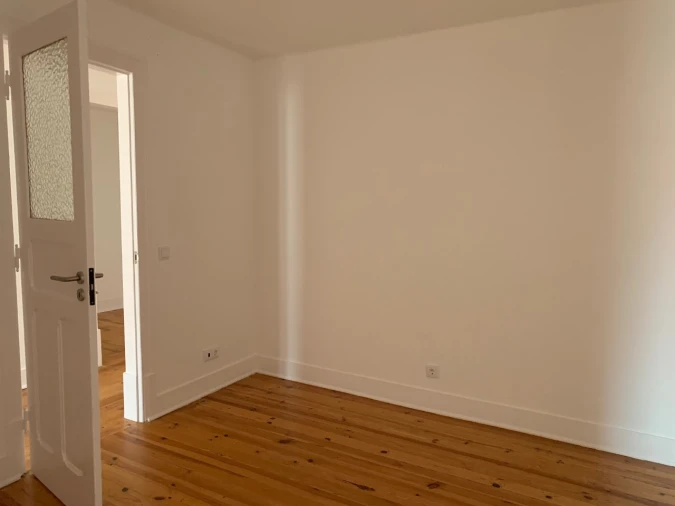 Apartamento T2 para Venda em Campo de Ourique Foto 19