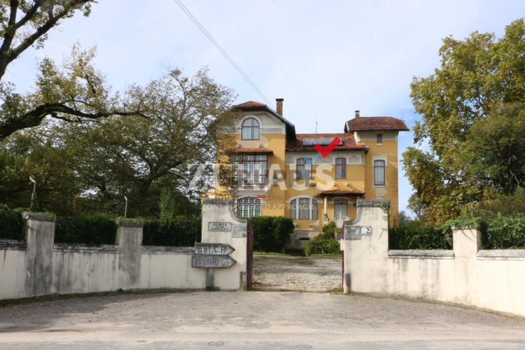 Moradia T7 para Venda em Arcos e Mogofores Foto 4