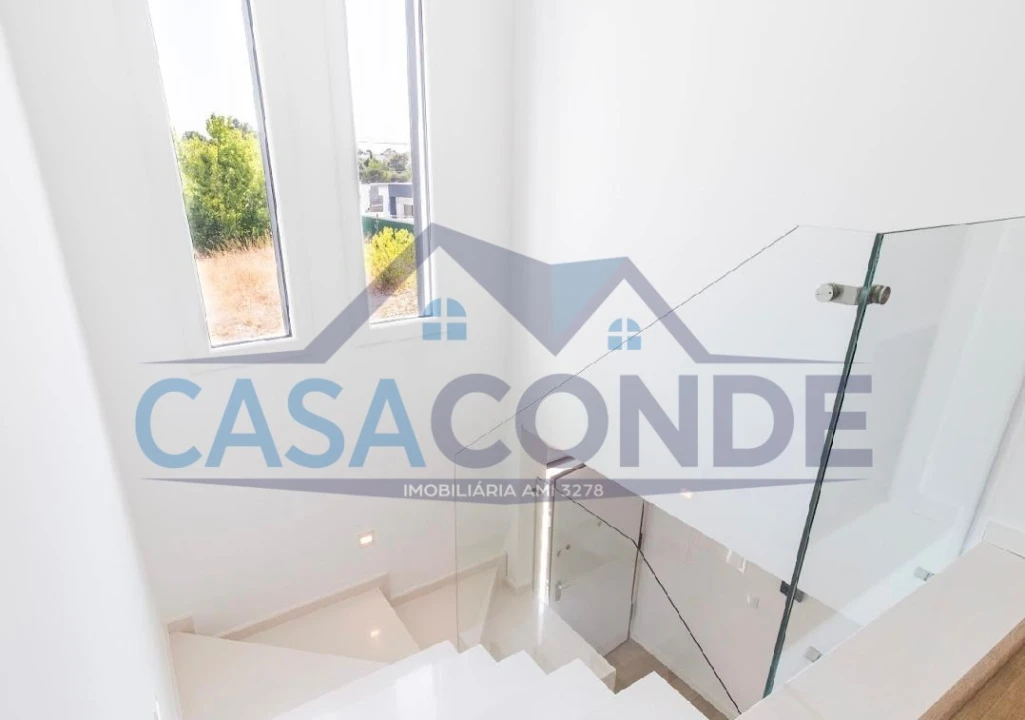 Moradia T3 para Venda em Fernao Ferro Foto 17