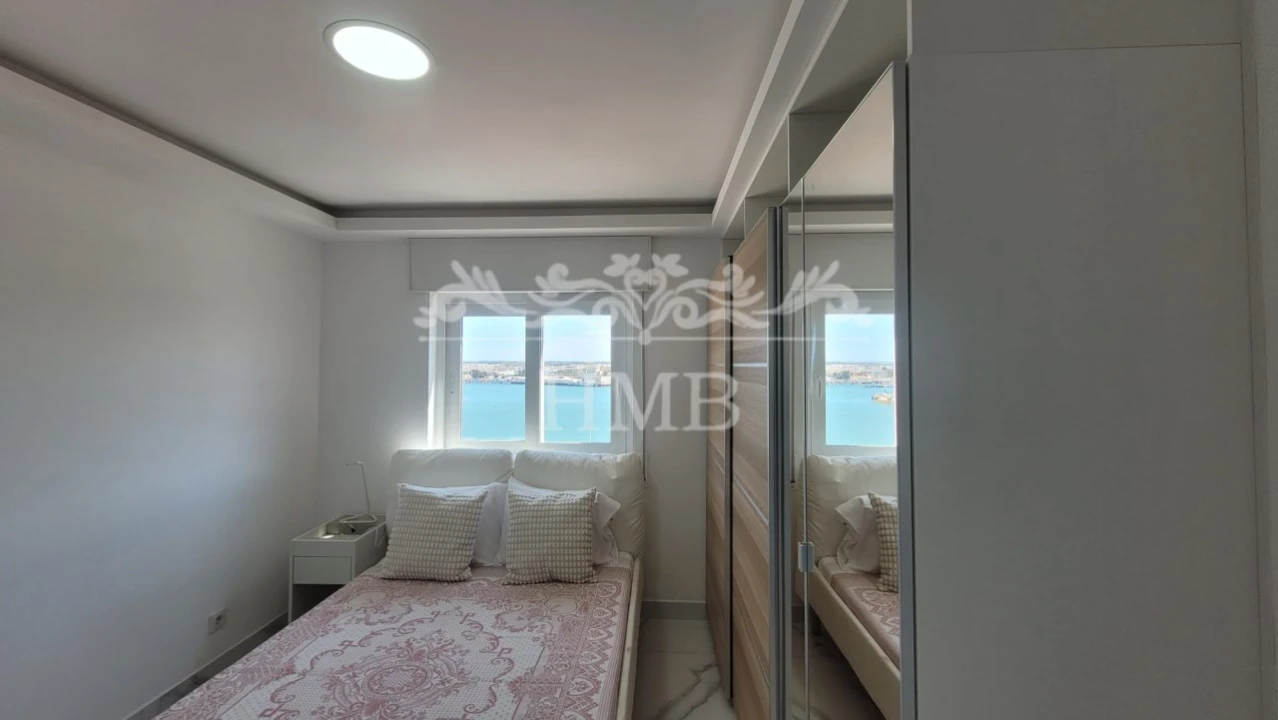 Apartamento T2 para Venda em Portimão Foto 16