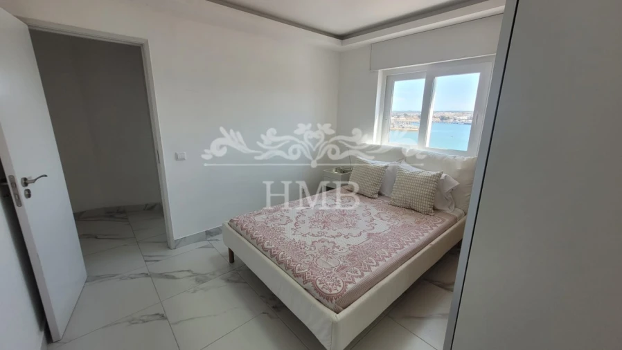 Apartamento T2 para Venda em Portimão Foto 18