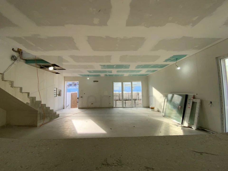 Moradia T4 para Venda em São Domingos de Rana Foto 6