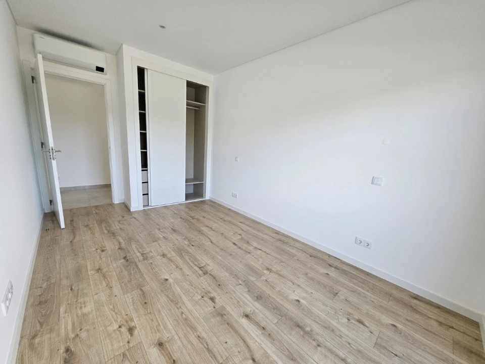 Apartamento T4 para Venda em Tavira (Santa Maria e Santiago) Foto 14
