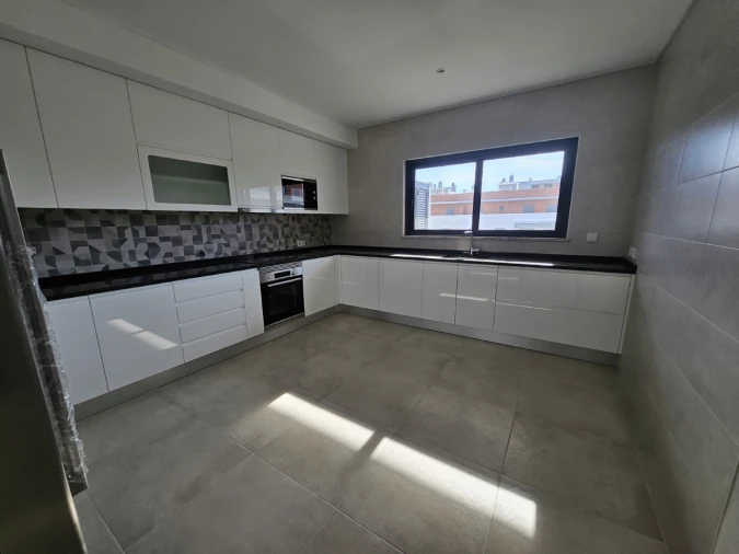 Apartamento T4 para Venda em Tavira (Santa Maria e Santiago) Foto 3