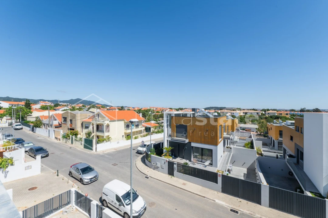 Moradia T3 para Venda em Alcabideche Foto 66